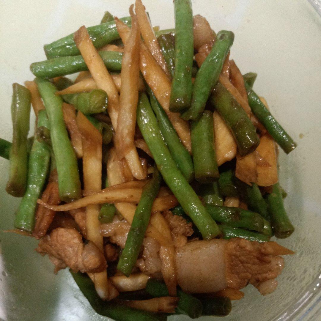 豆角炒肉丝