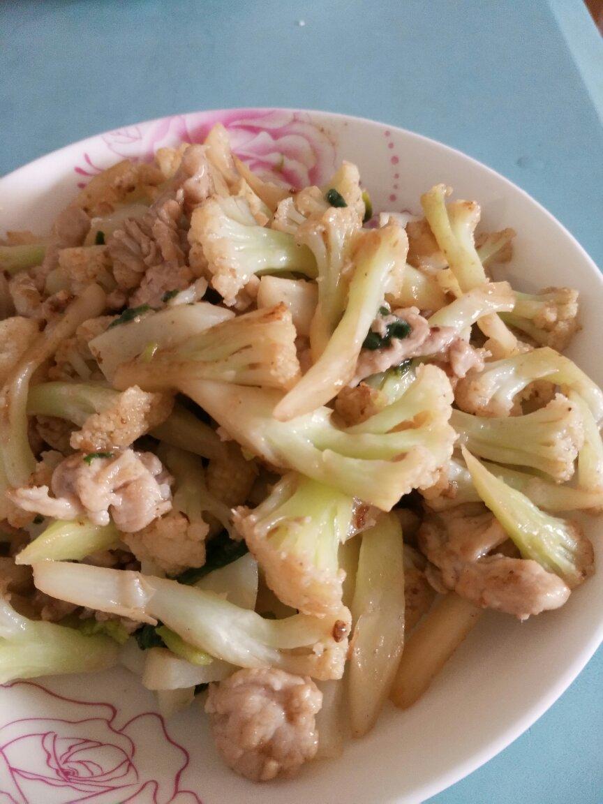 老丁的私房菜-干锅花菜