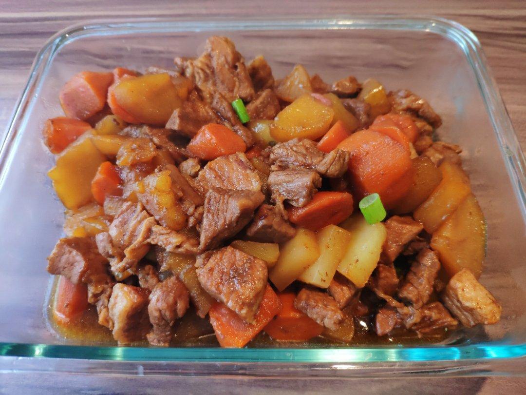 土豆胡萝卜红烧肉