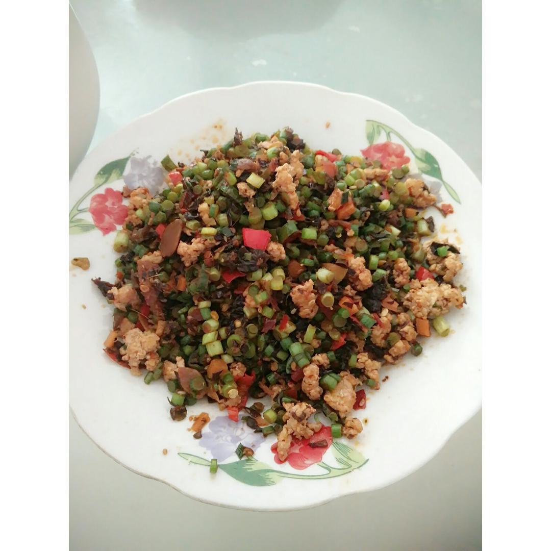 下饭菜～蒜苔肉末