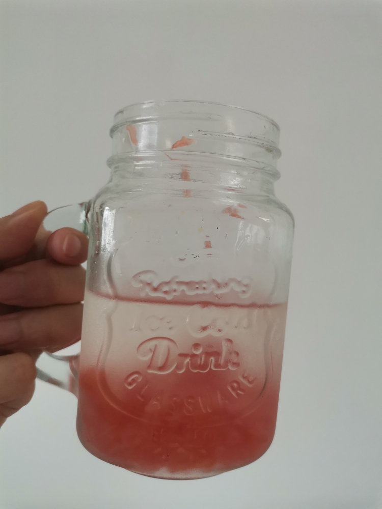 红柚苏打水
