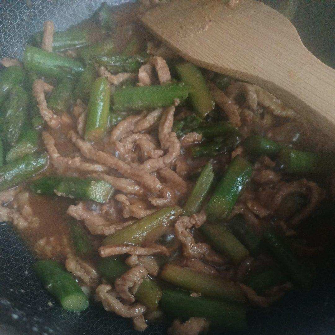 芦笋炒猪肉