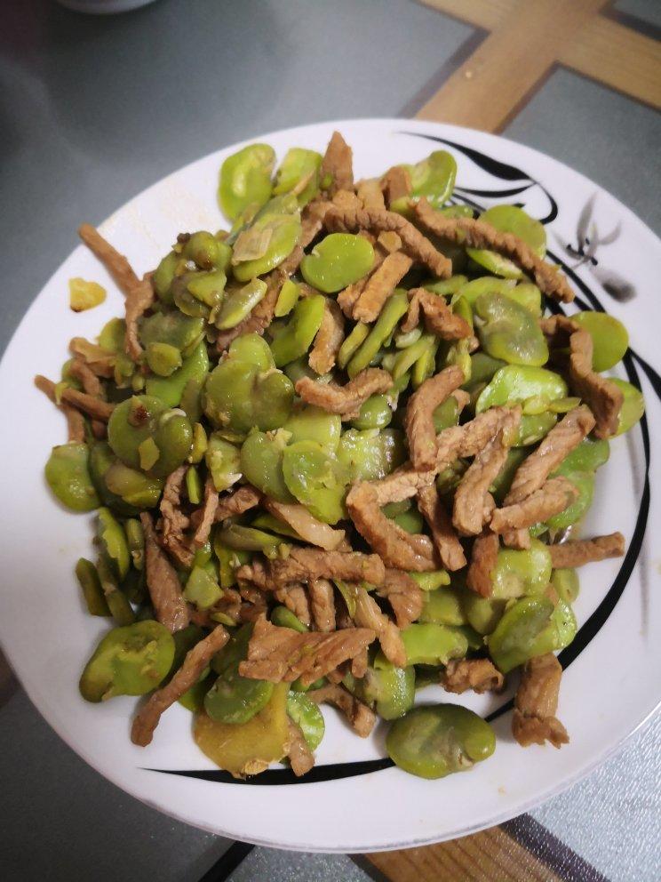 蚕豆炒肉片