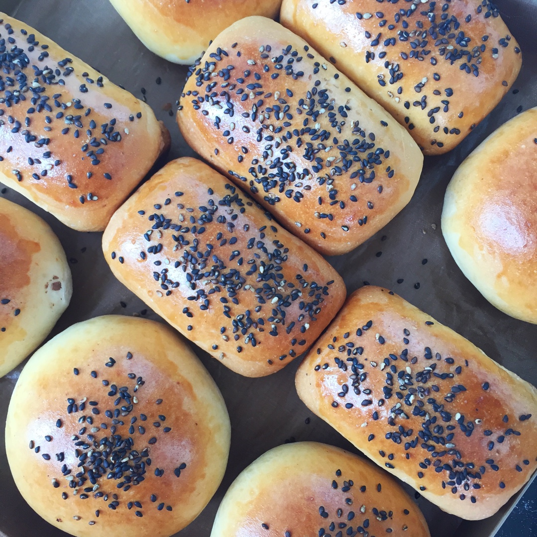 最好吃的餐包--鲜奶大餐包