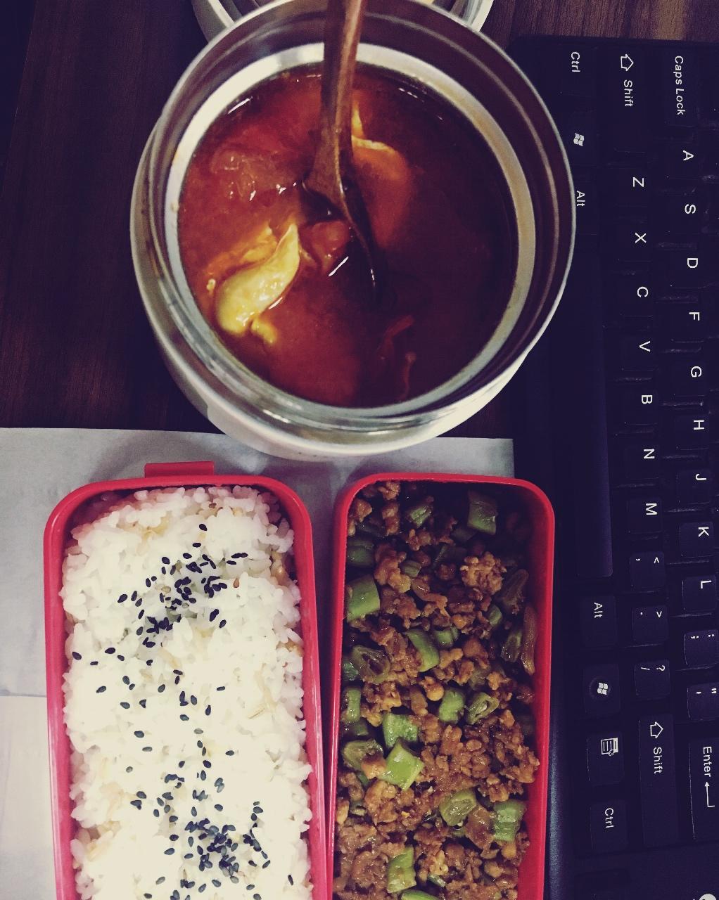 肉沫豆角下饭菜