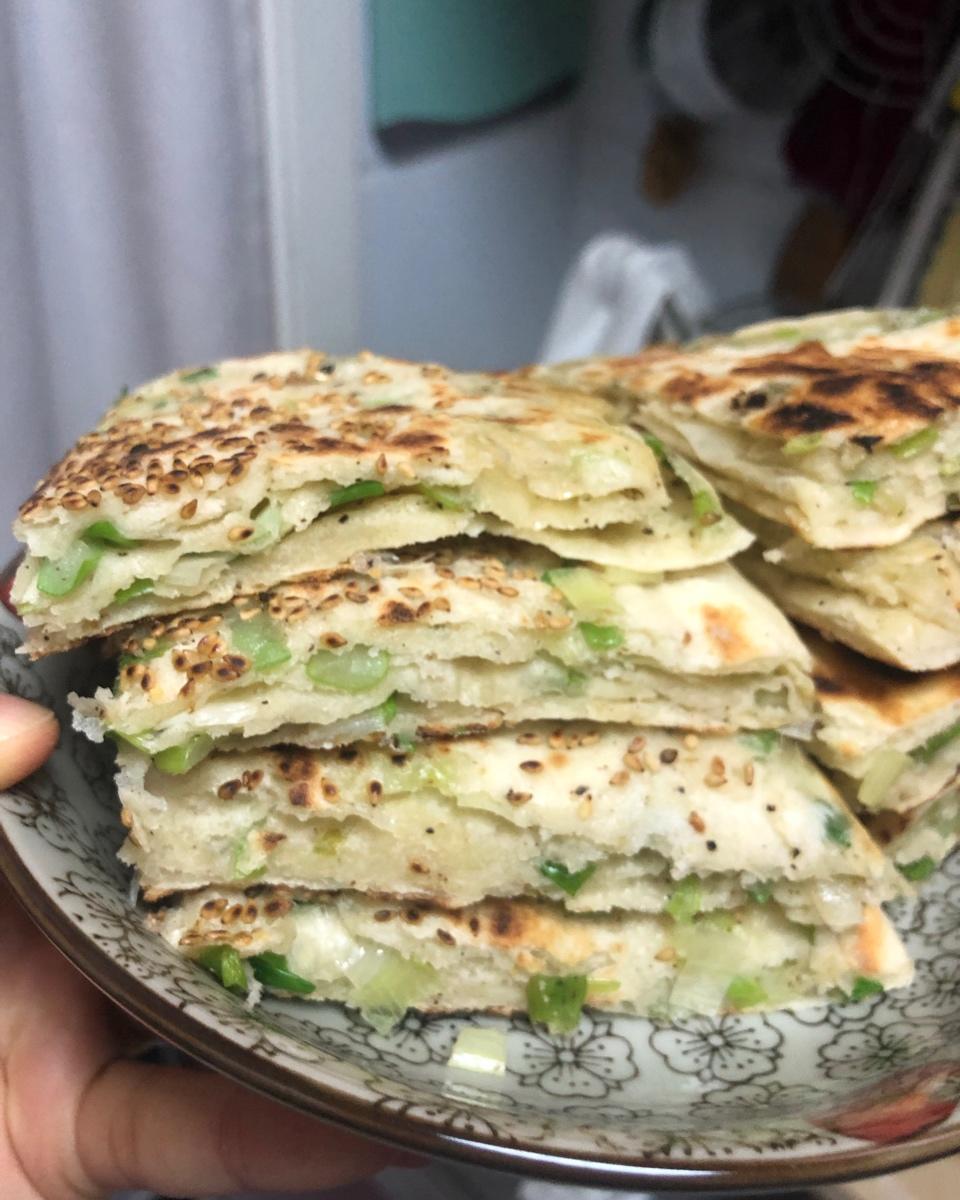 九层葱花发面饼