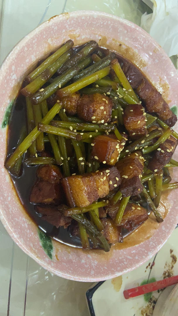 蒜苗红烧肉