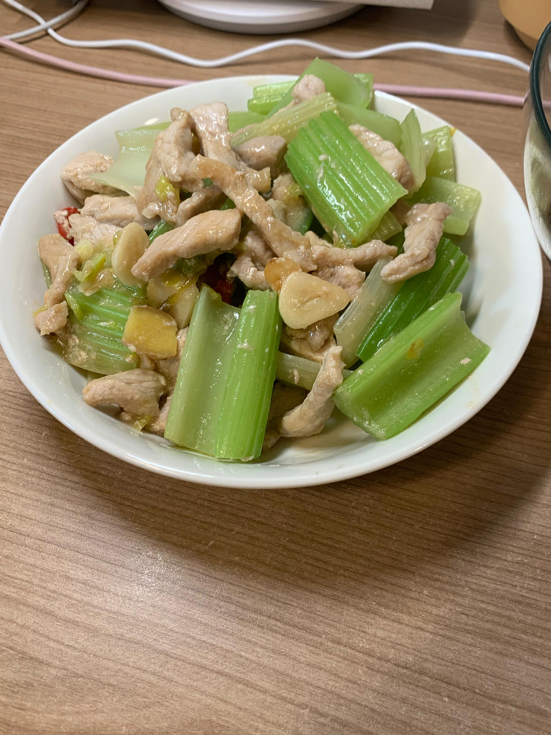 芹菜炒肉丝