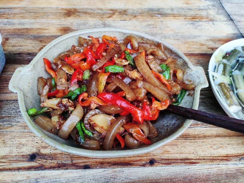 爆炒肉皮