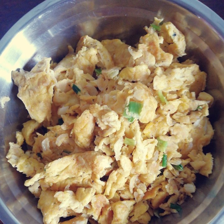 虾皮煎蛋(儿童春季营养必备菜式)
