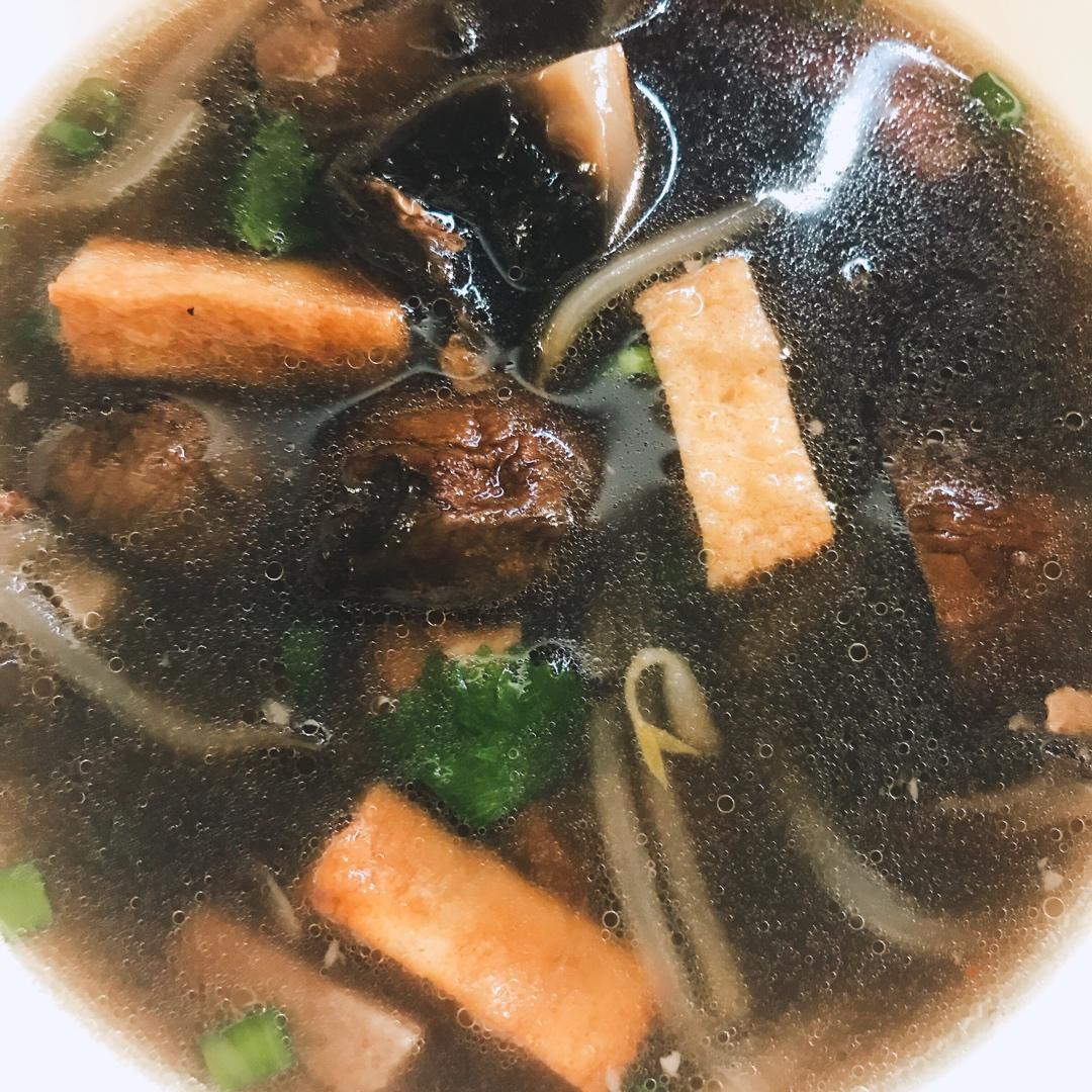鲜掉眉毛口蘑汤