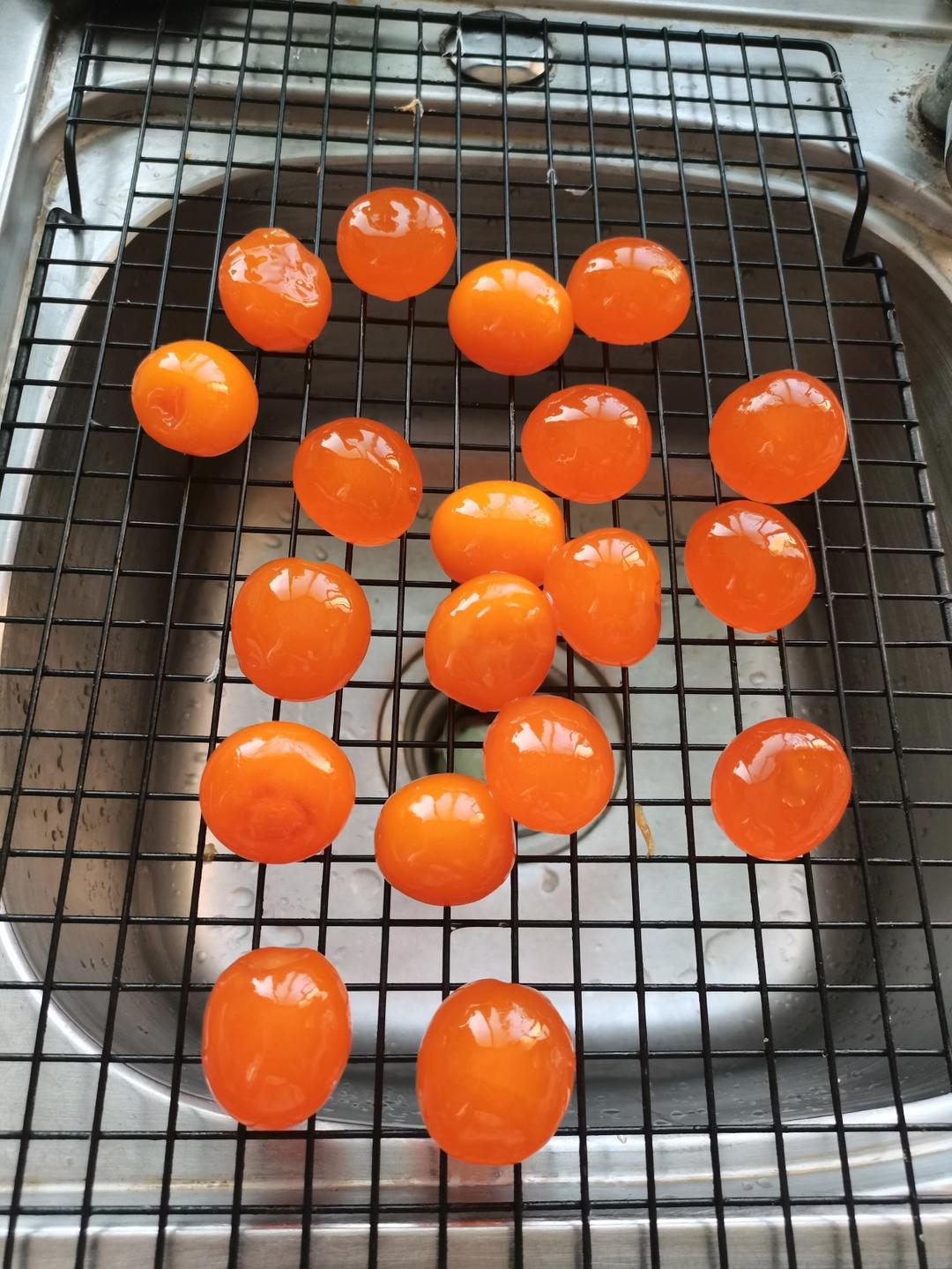 广式月饼—蛋黄莲蓉月饼