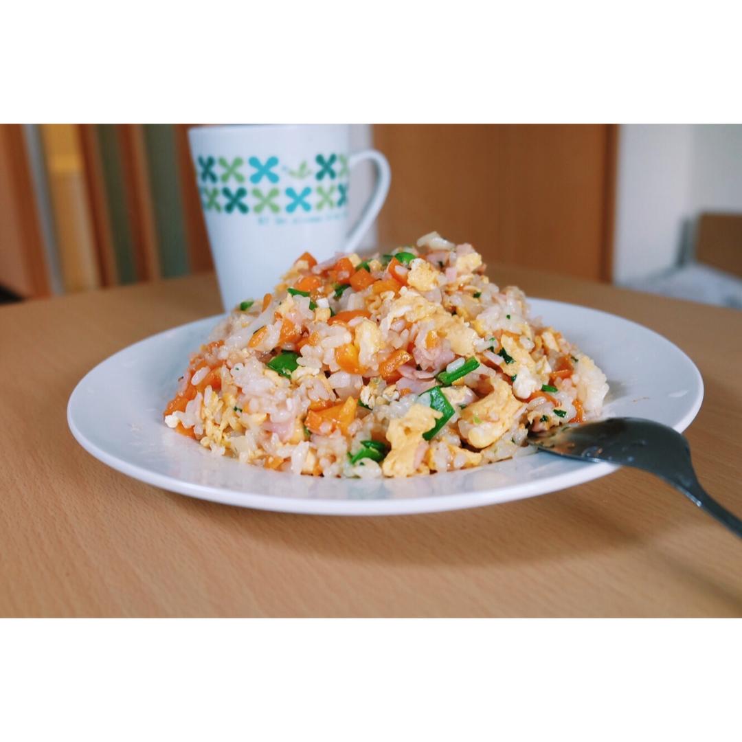 家常蛋炒饭