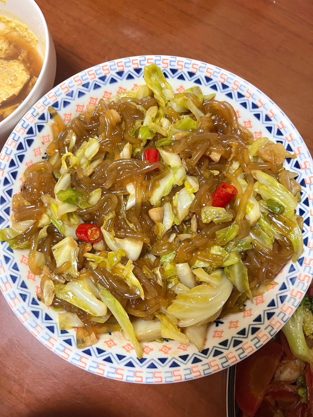 最近爱吃粉丝粉条～包菜炒粉丝