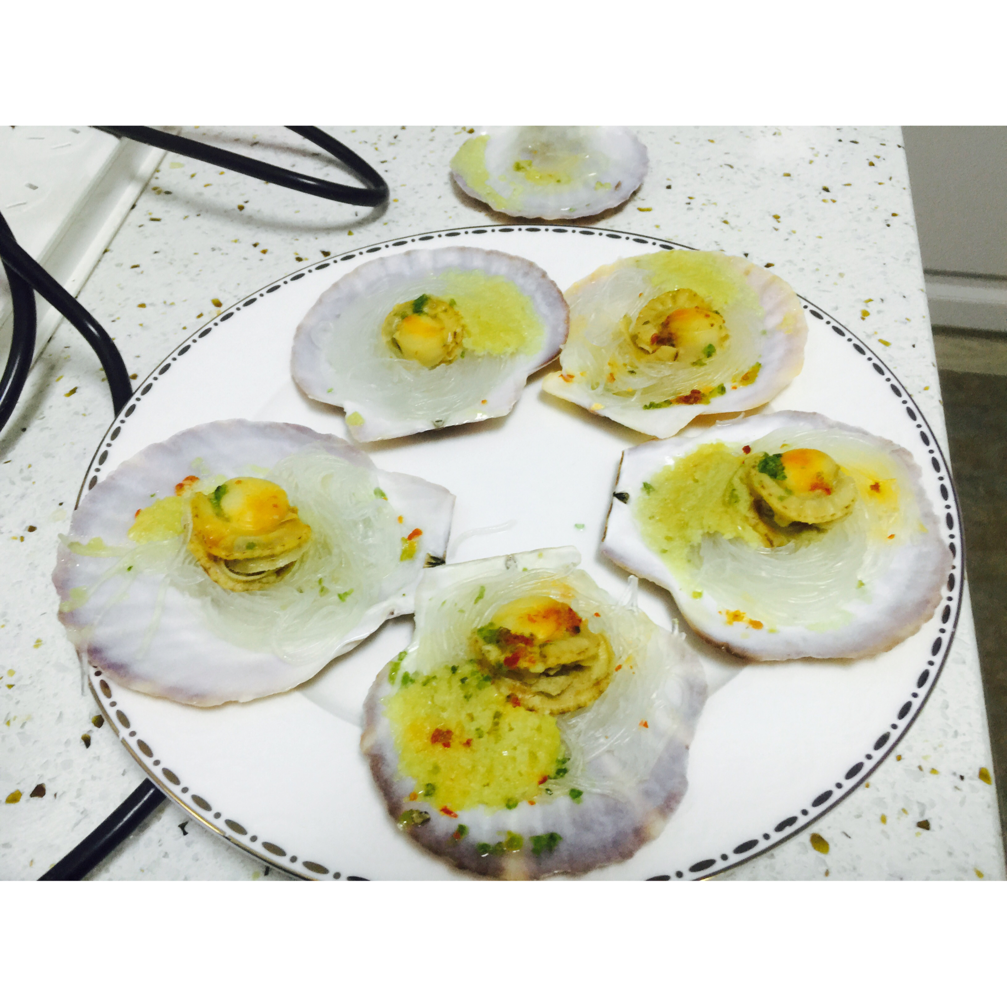 蒜蓉粉丝蒸扇贝