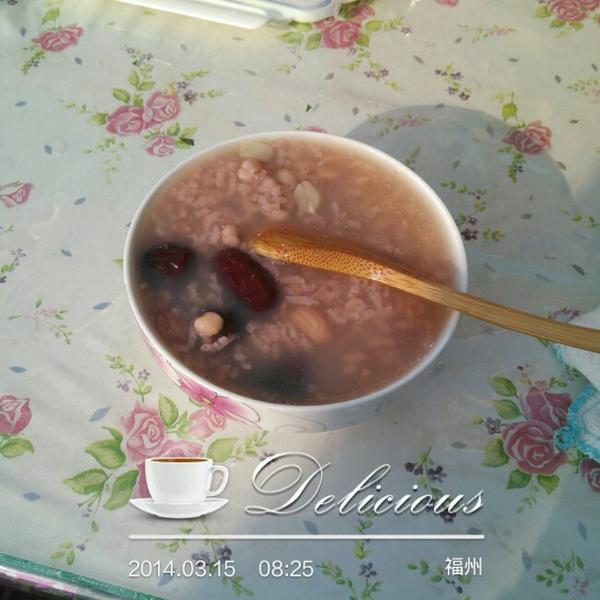 花生红枣糯米粥