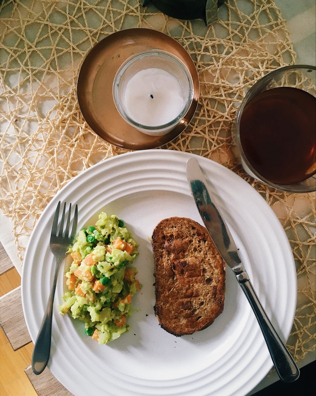 五分钟早餐：牛油果🥑涂烤吐司 素食能量版