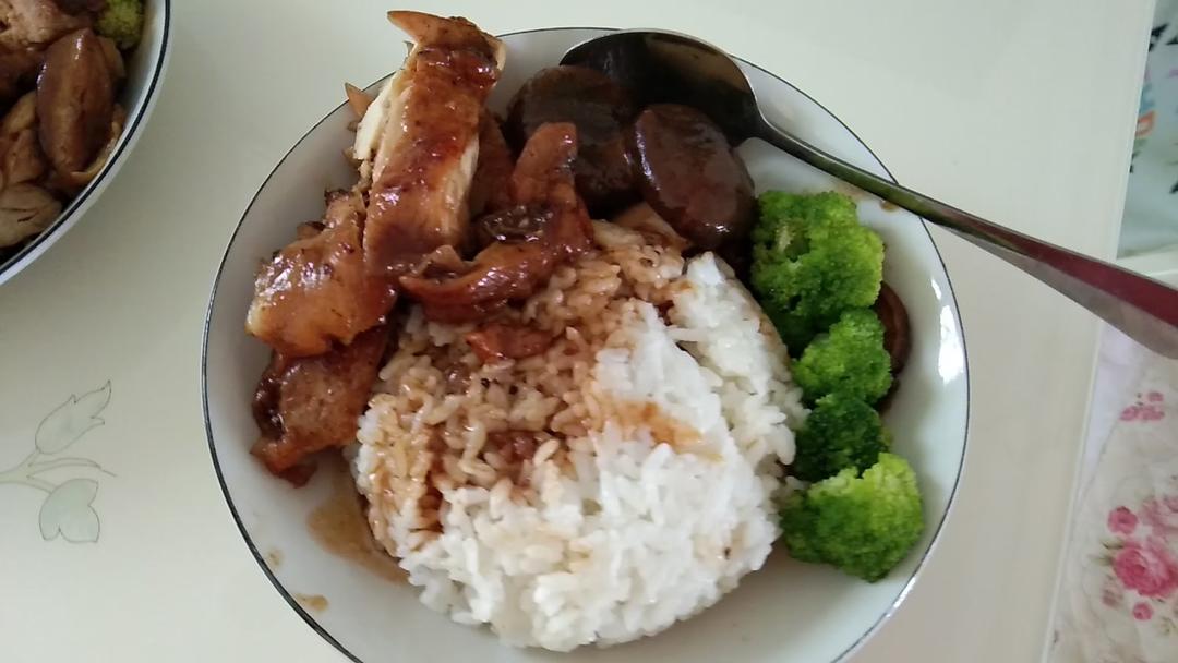 照烧鸡腿饭