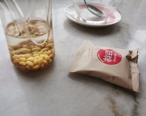 人间美味～红枣豆浆燕麦粥的做法 步骤1