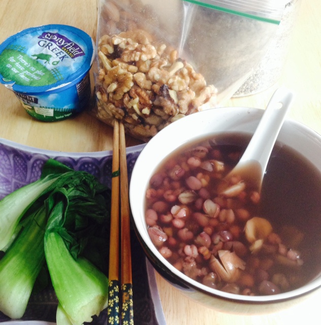 红豆薏米粥 (Red Bean and Pearl Barley Congee)