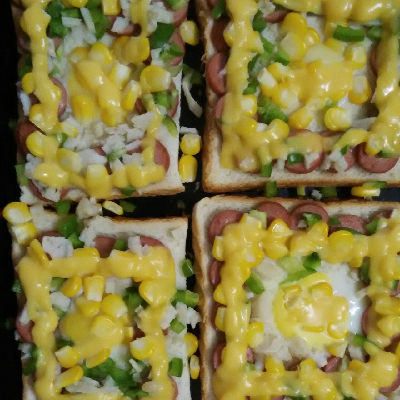 吐司太阳蛋披萨