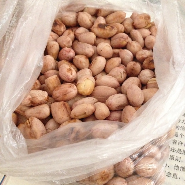 盐烤花生米