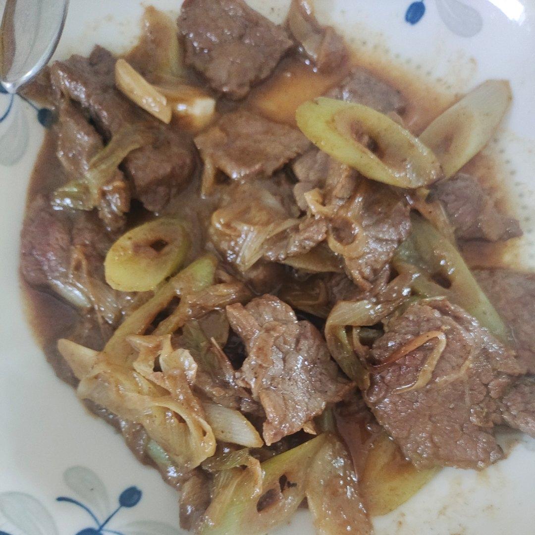 孜然大葱炒牛肉