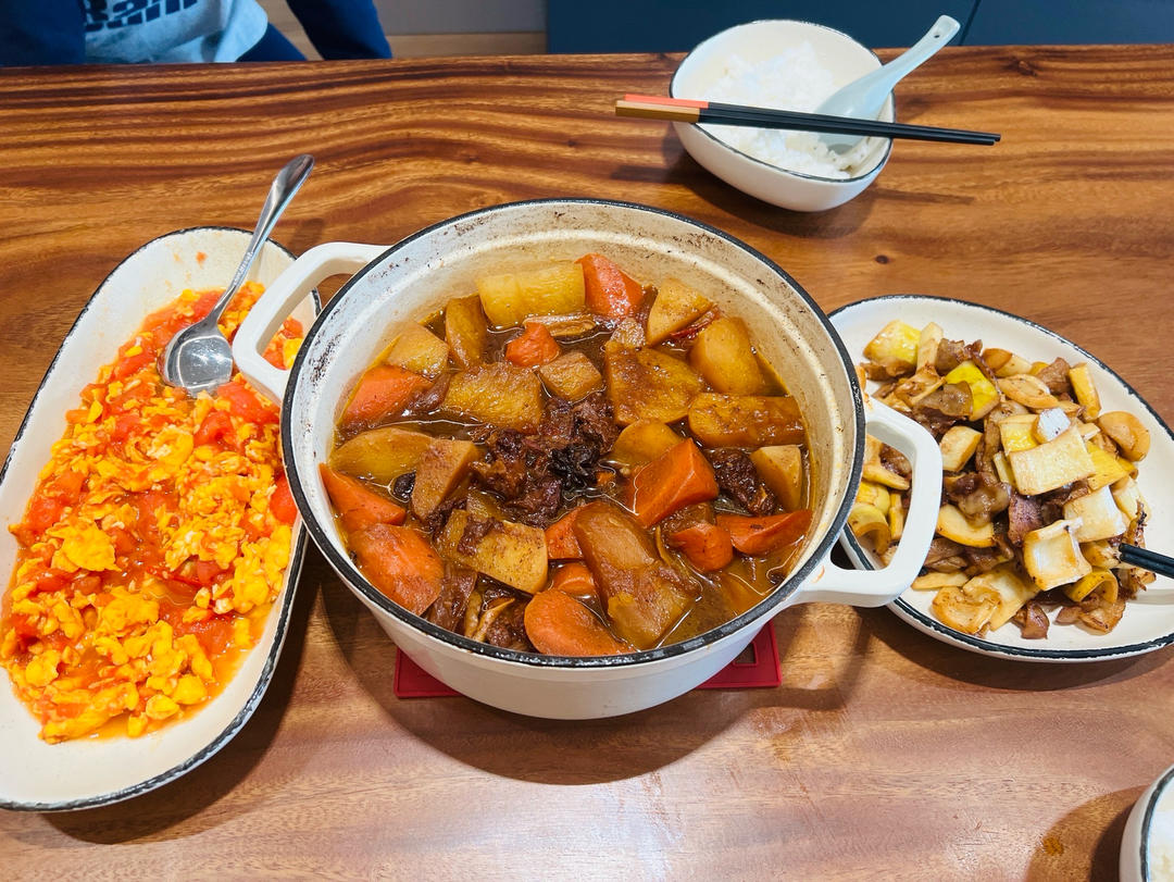 番茄土豆炖牛腩