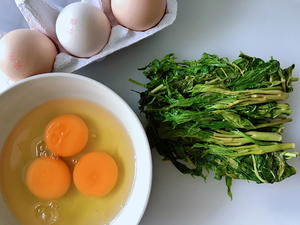 香椿炒鸡蛋的做法 步骤1