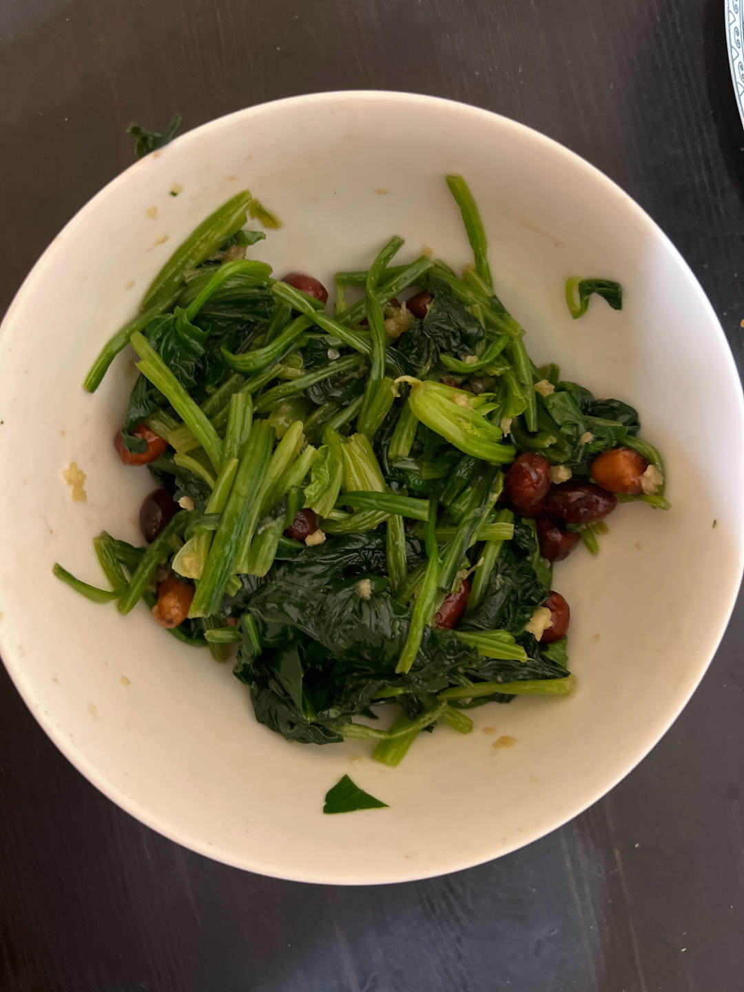 凉拌菠菜(家传秘方)