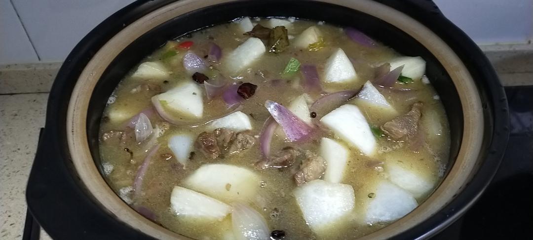 羊肉炖白萝卜