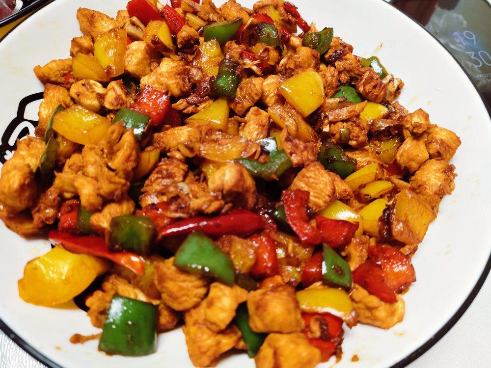 彩椒炒肉（柿子椒炒肉）