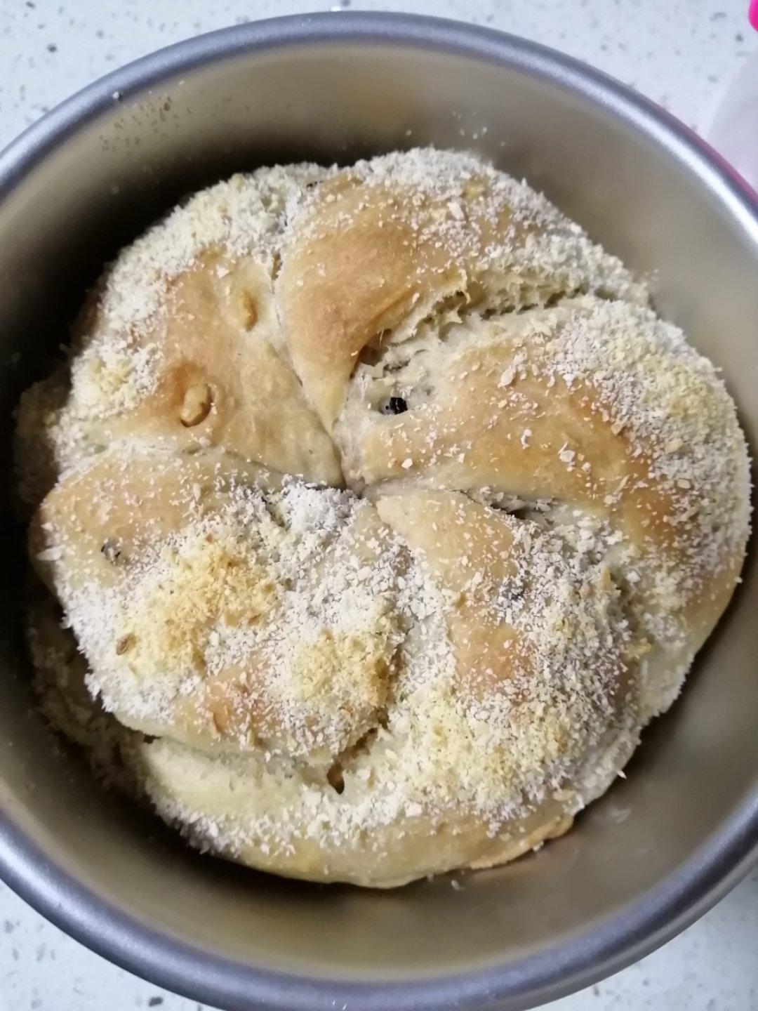 燕麦果仁面包