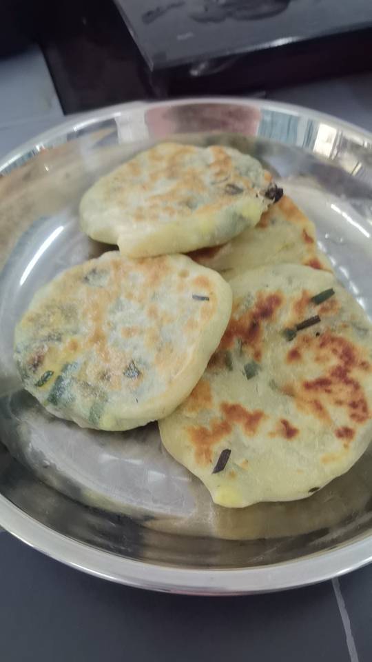 皮薄如纸的韭菜馅饼|免揉面法