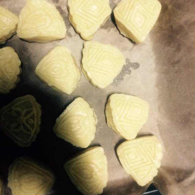 半岛酒店奶黄月饼——号称月饼界的劳斯莱斯