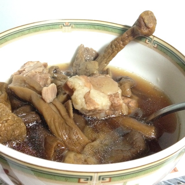排骨菌菇汤