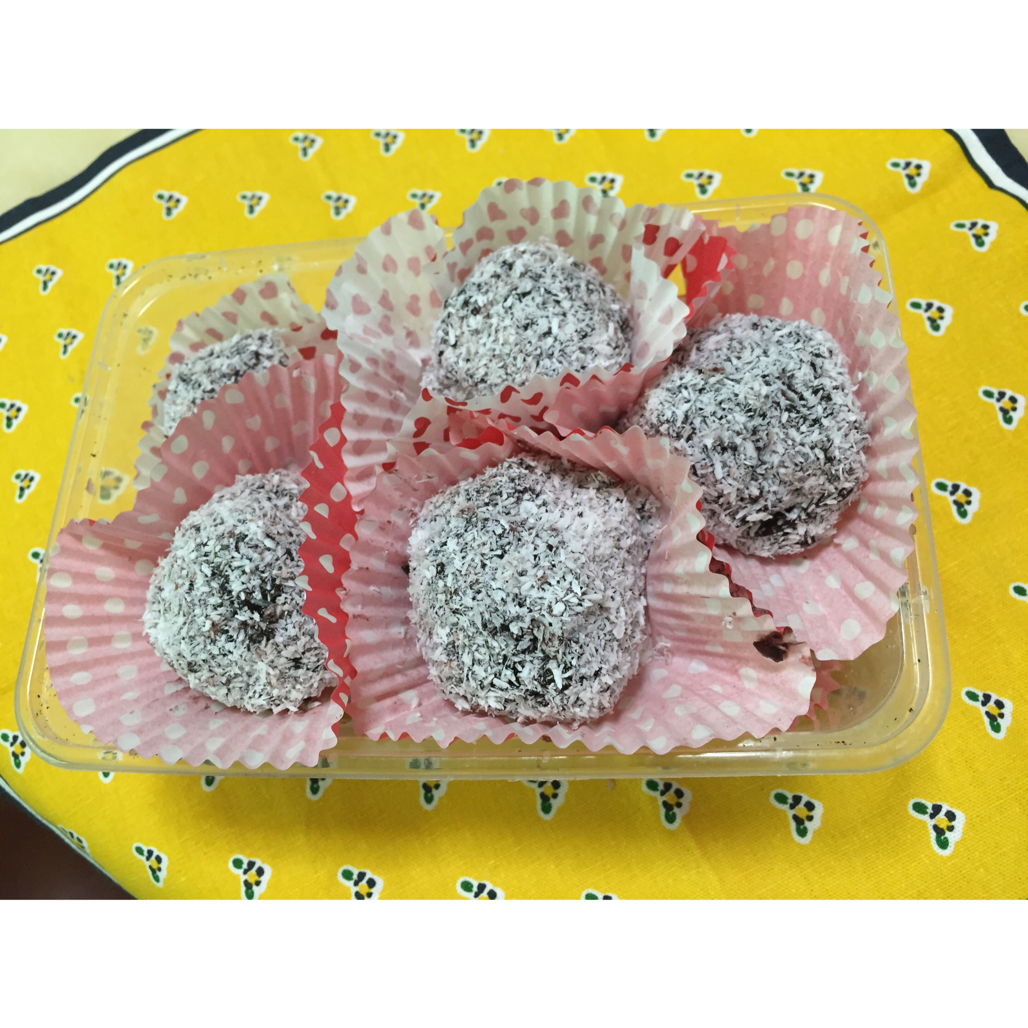 黑米椰丝球