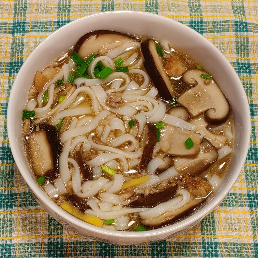 美味早餐肉丝粉