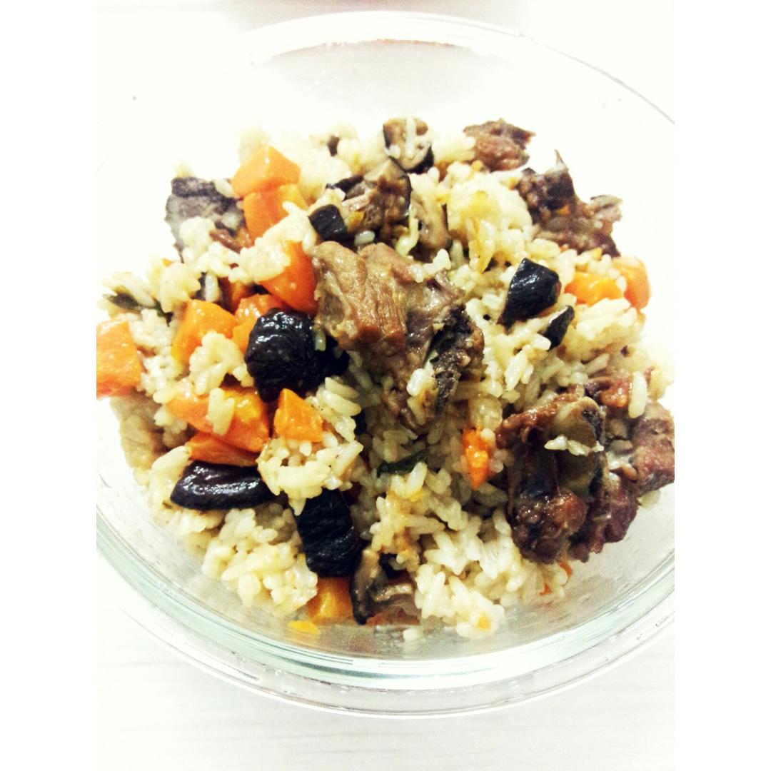 喷香排骨焖饭（爆好吃）