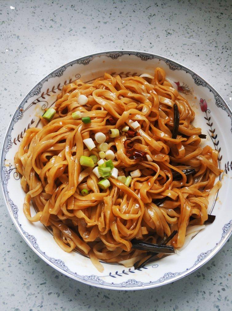 ㄗs¤天使做的葱油拌面