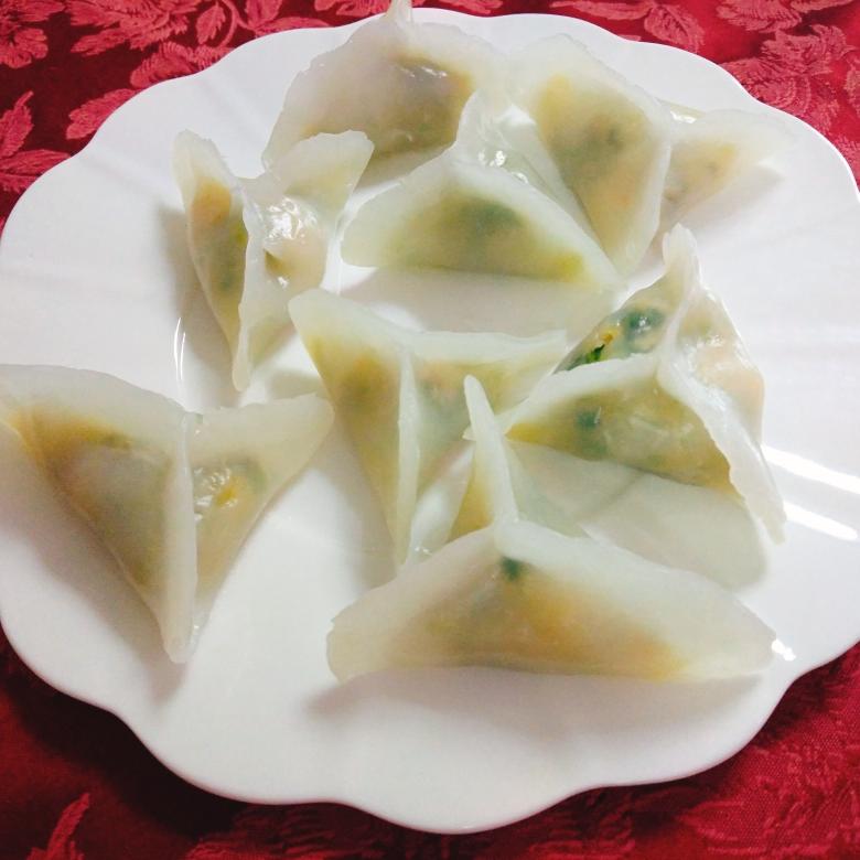 晶莹三角蒸饺