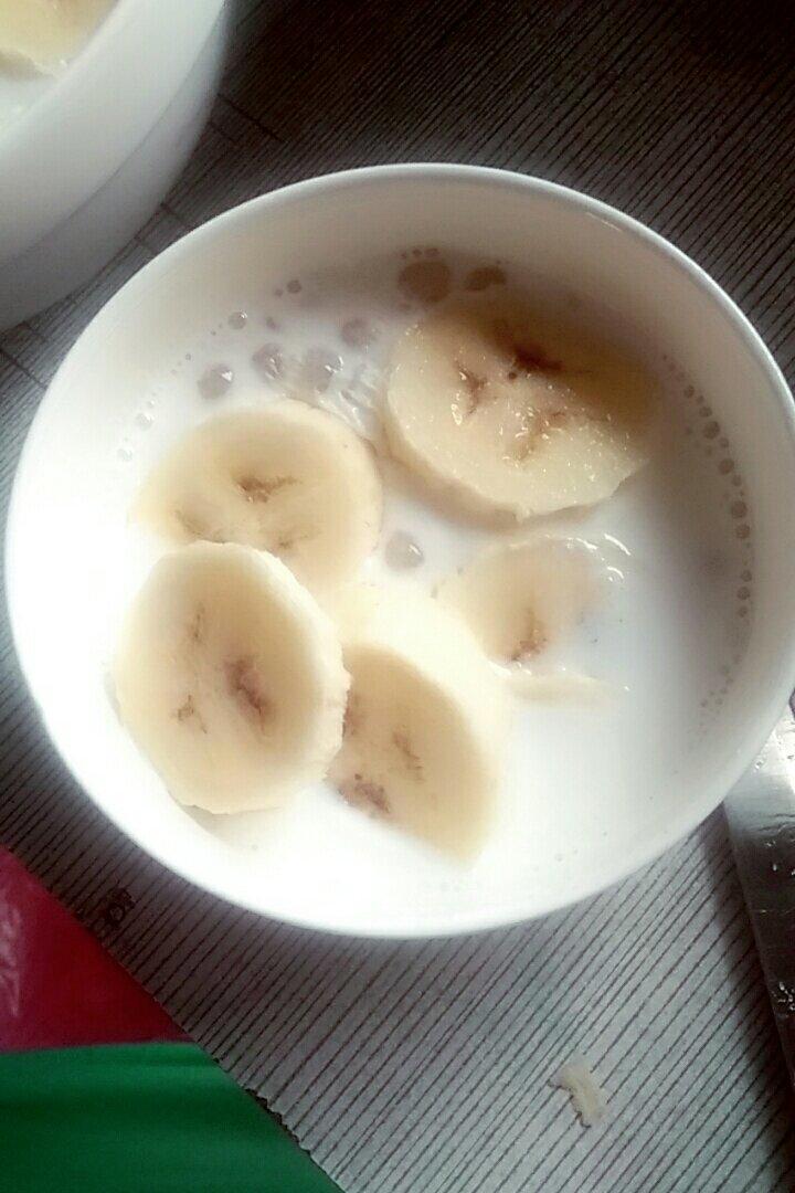 香蕉牛奶西米露