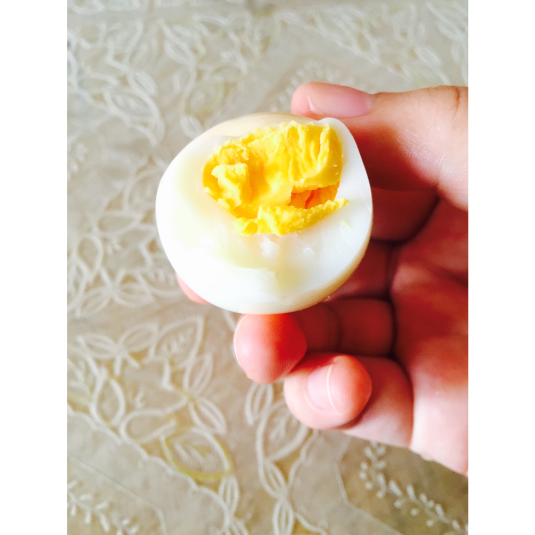 nobody__cares做的带壳水煮蛋(simmering eggs in the shell)