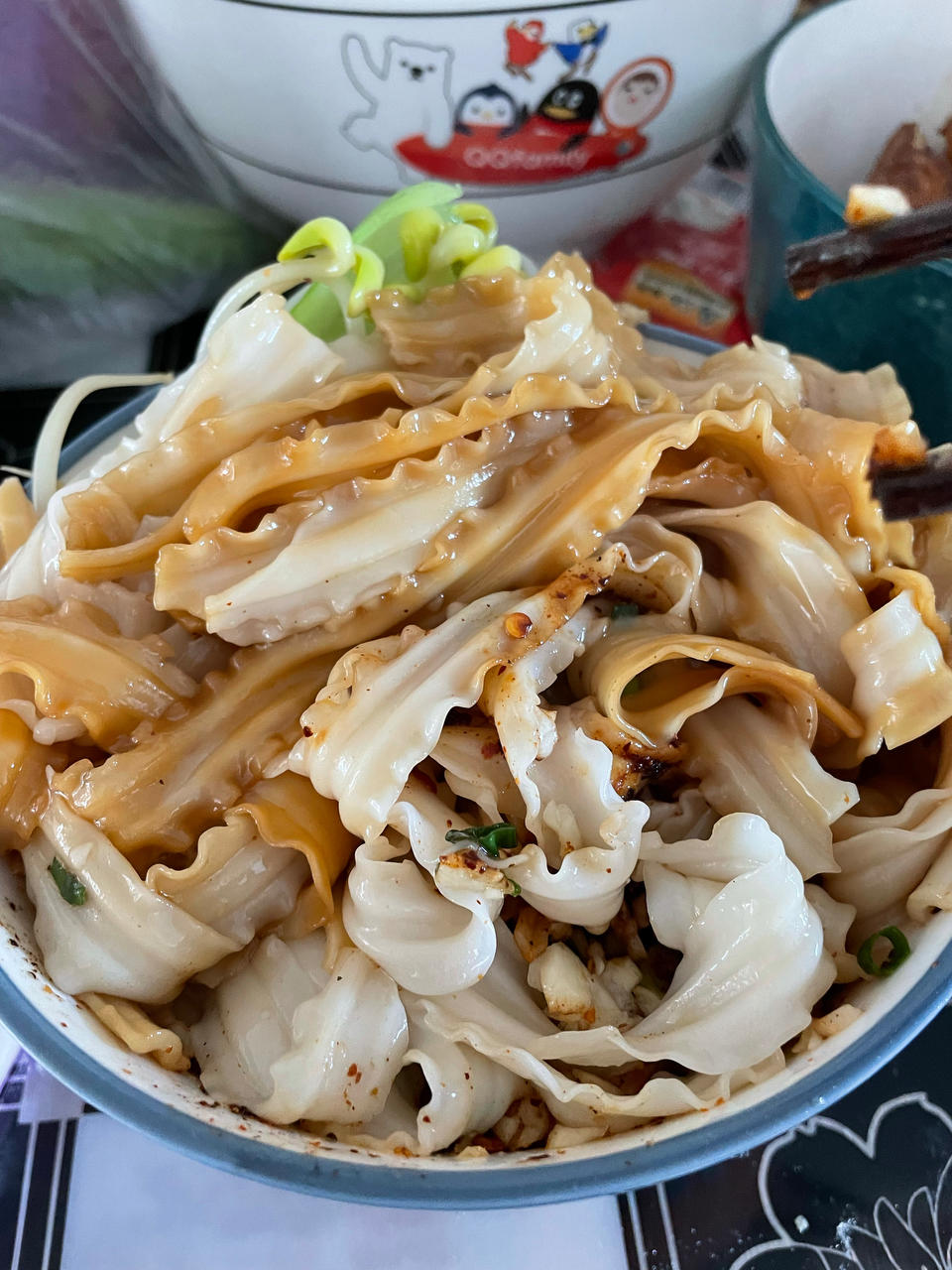 十分钟就能吃上的超简单油泼面