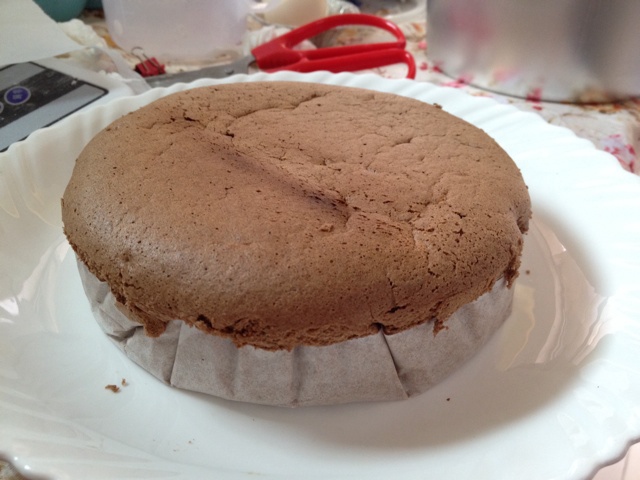 超简单完美戚风蛋糕（6寸2蛋）附打发、翻拌、脱模视频