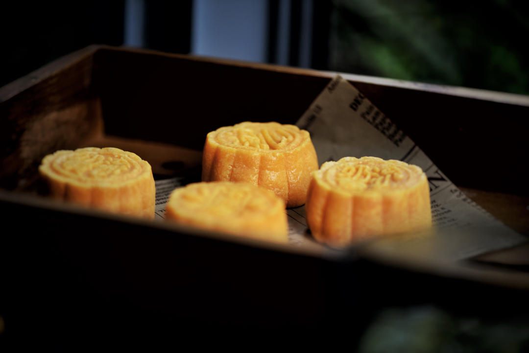 💃奶黄流心月饼——这是可以让你坐稳朋友圈厨霸位置的月饼🥮，没人点赞算我输👎