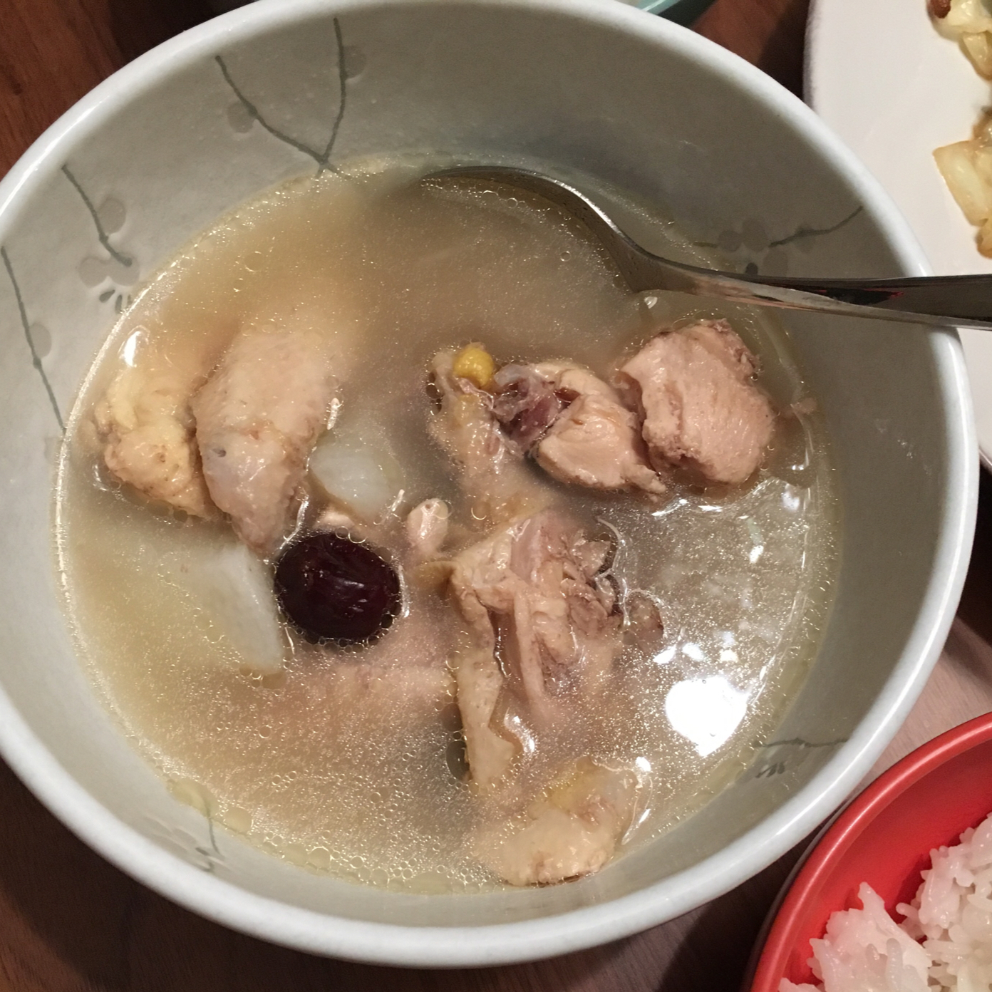 山药炖鸡汤