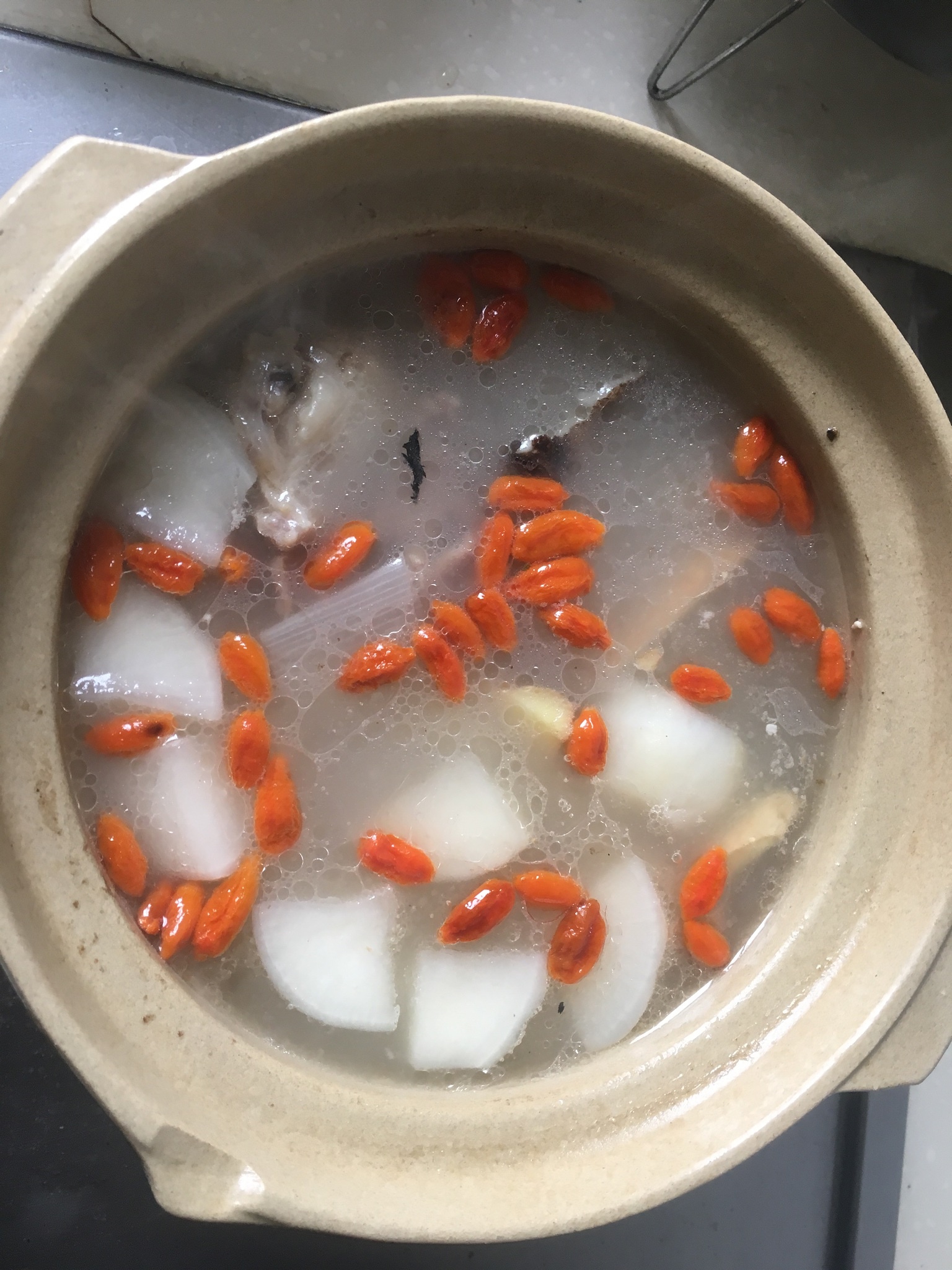 冬日的温暖   当归生姜羊肉汤的做法