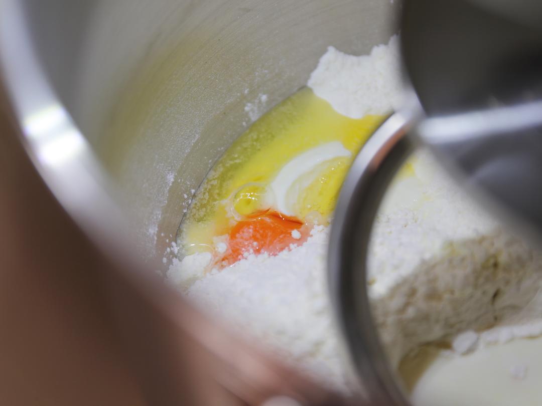 纯奶手撕吐司的做法 步骤1