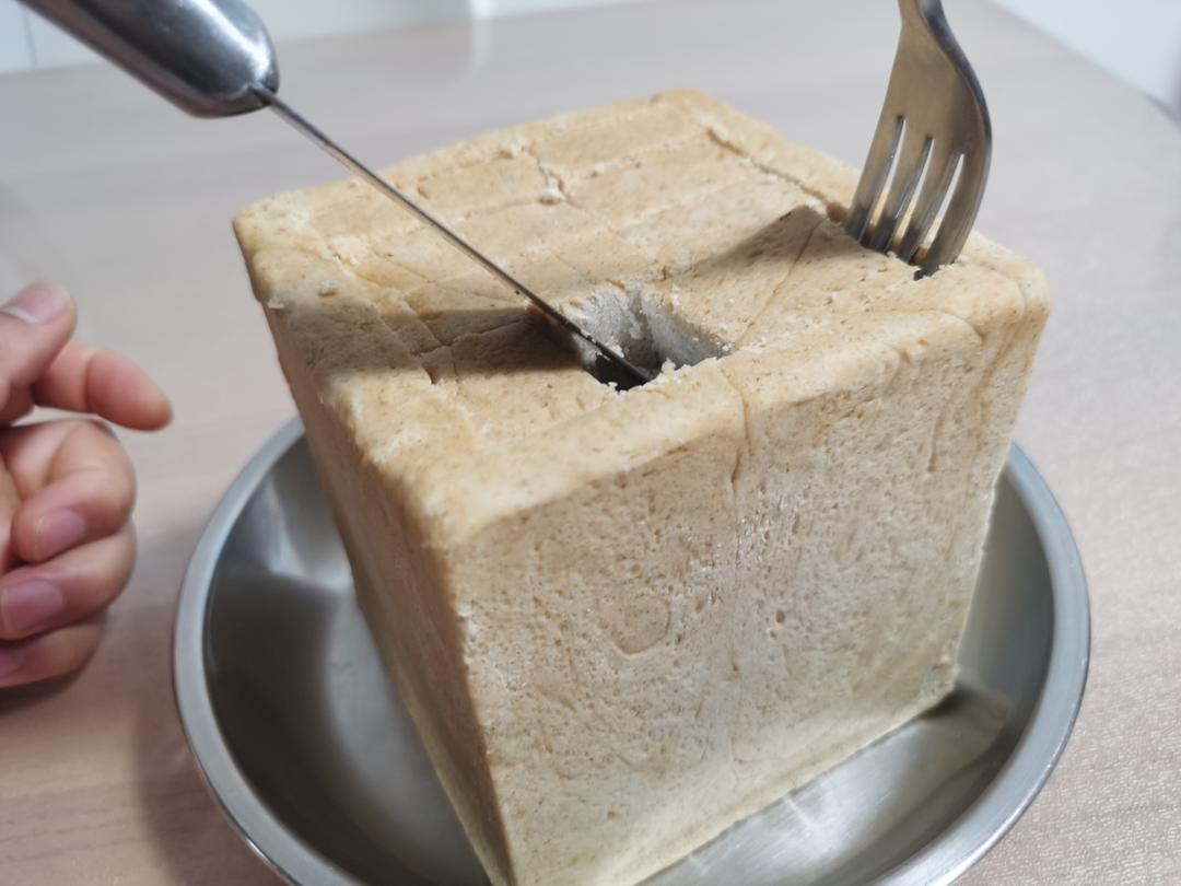 布丁吐司（牛奶焗吐司）的做法 步骤1